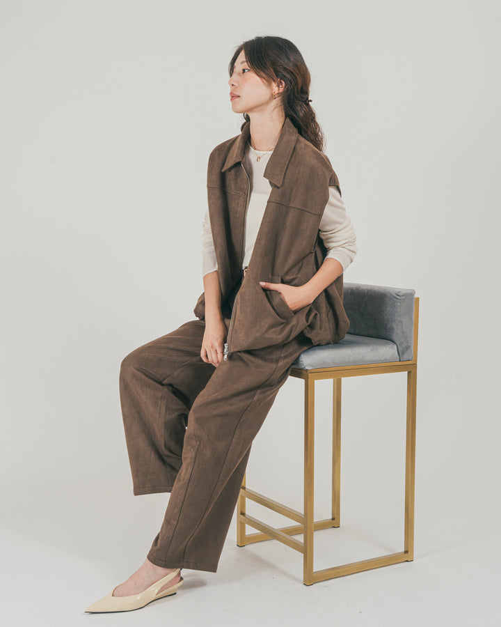 ［SET］スウェードライク Zipベスト + スウェードライク Curveパンツ（2SET）