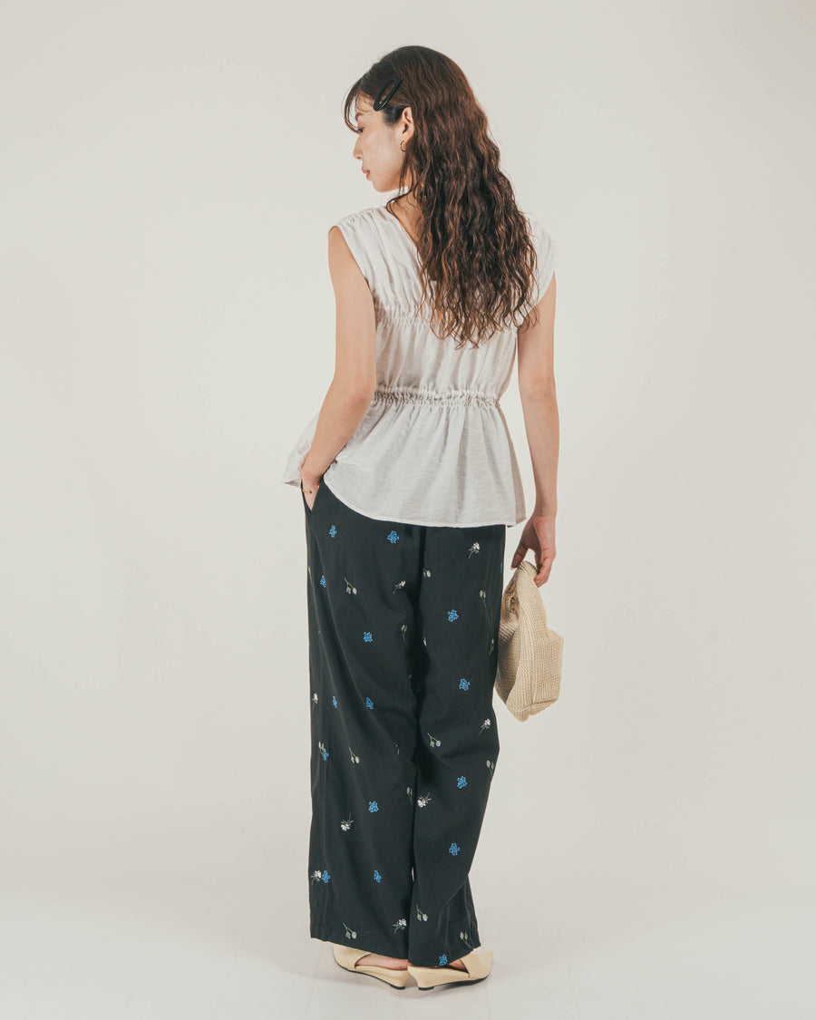 ［SET］リネンタッチShirringリボンブラウス + Flower刺繍リラックスパンツ（2SET）