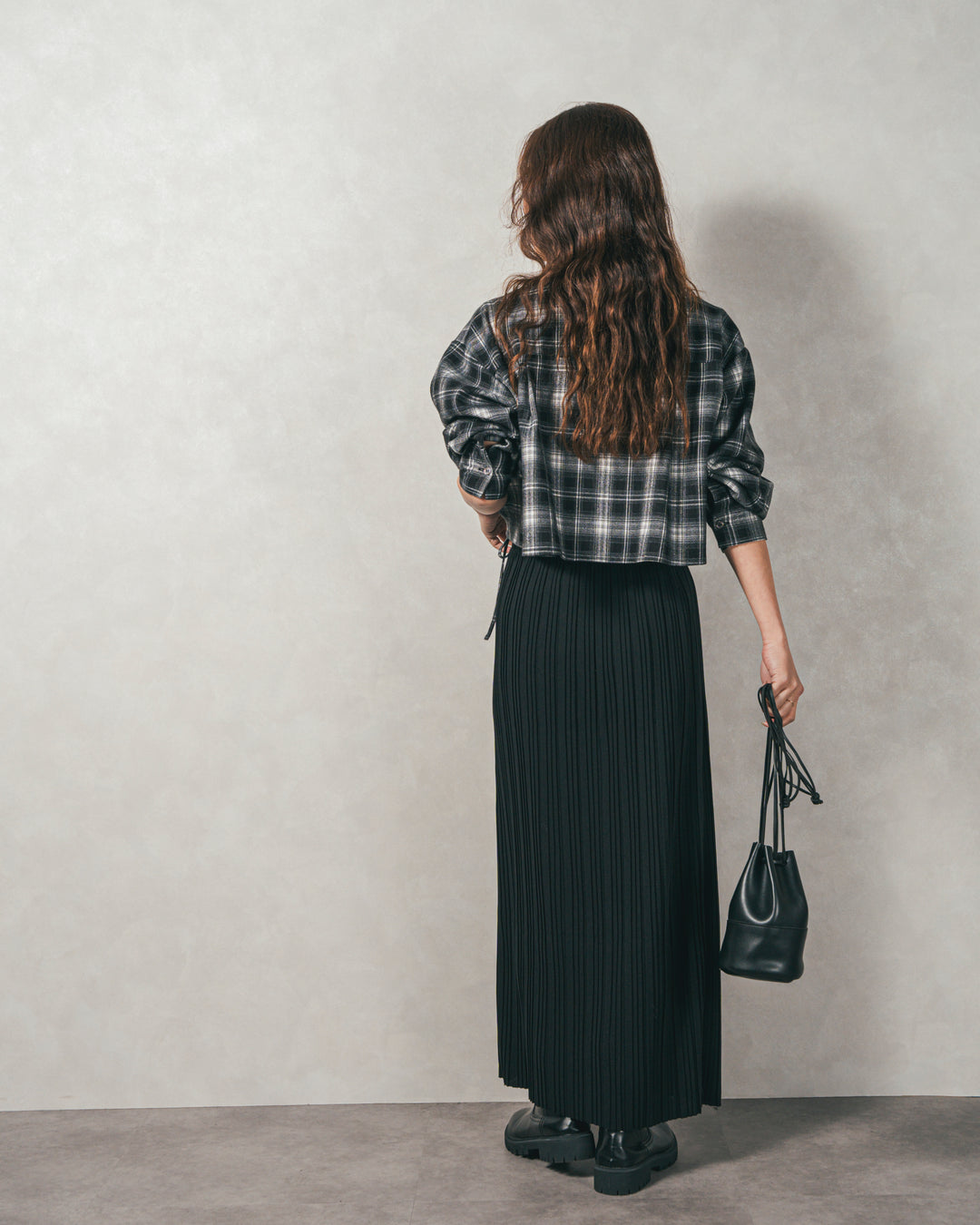 ［SET］裾ドロストクロップドチェックシャツ+プリーツNarrowロングスカート（2SET）