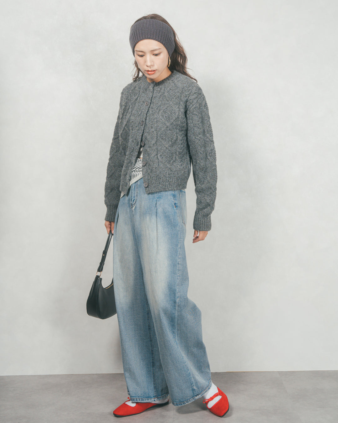 ワイドTuckイージーデニム (BLEACH)