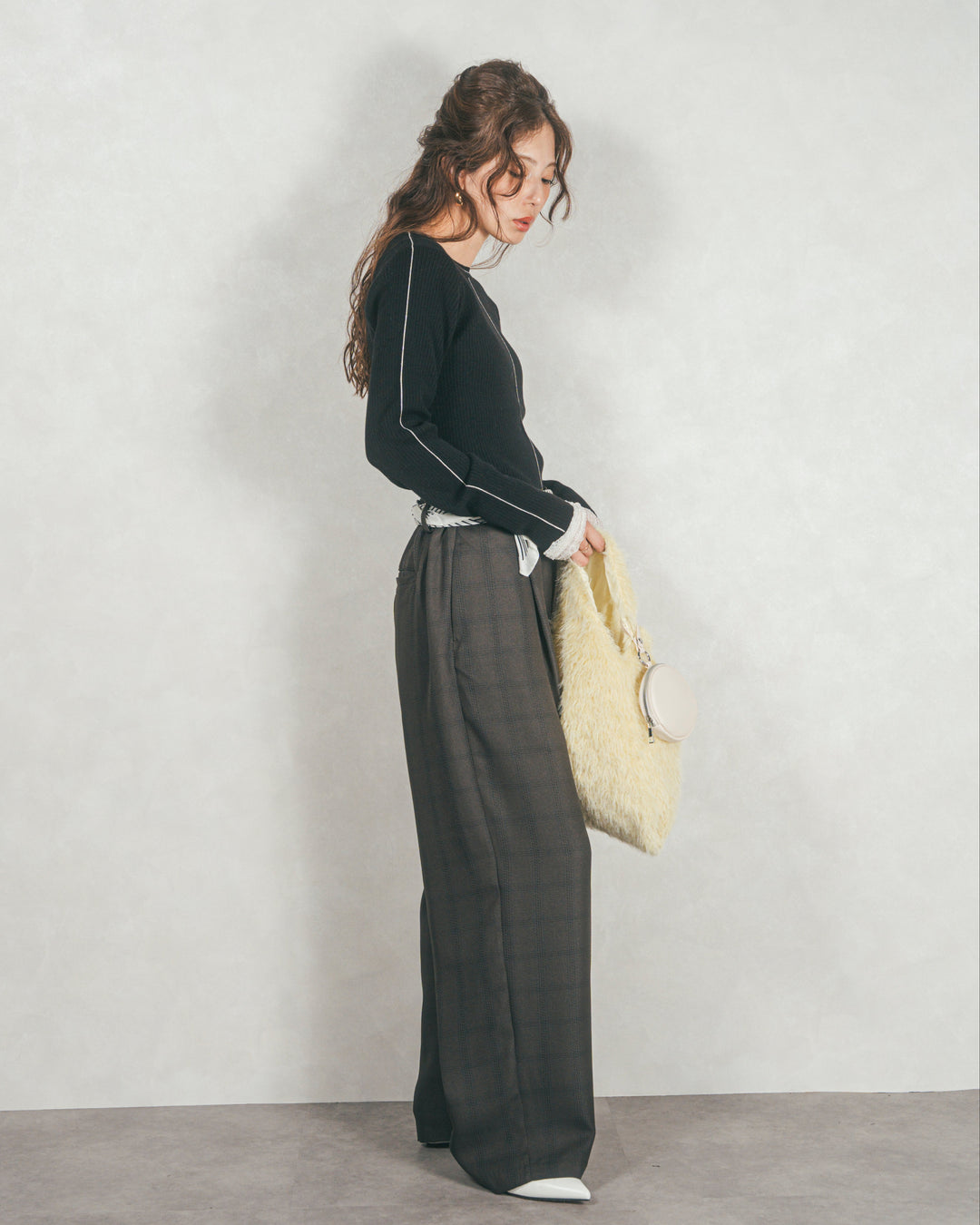 Line Rib クルーネックニット（BLACK）