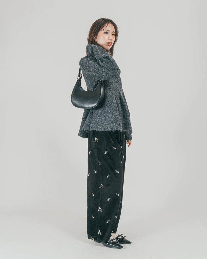 ［SET］モヘア Peplumニット + Flower刺繍 ベロアパンツ（2SET）