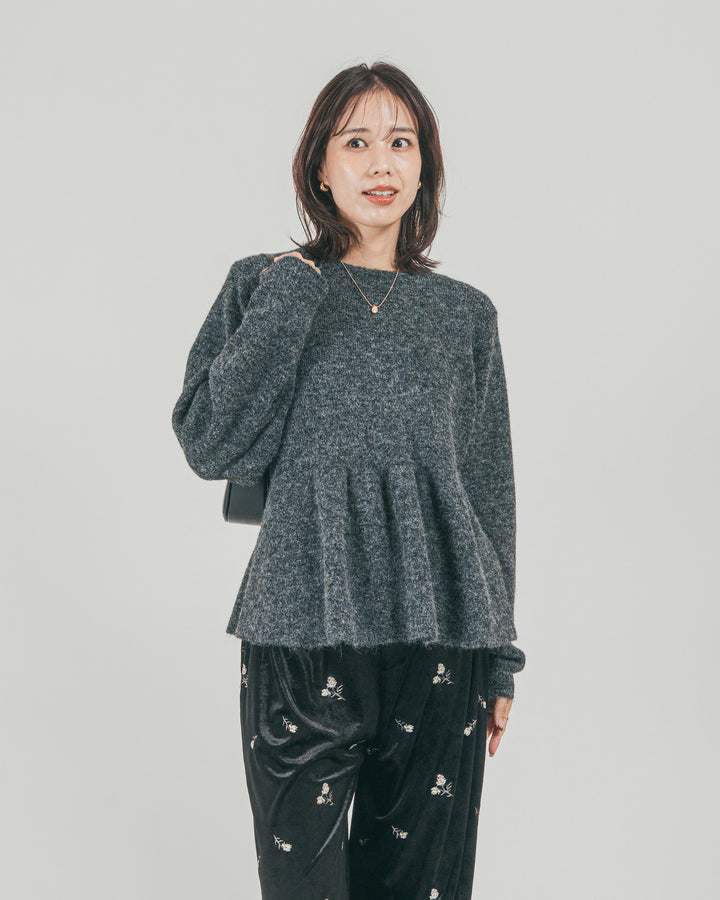 ［SET］モヘア Peplumニット + Flower刺繍 ベロアパンツ（2SET）