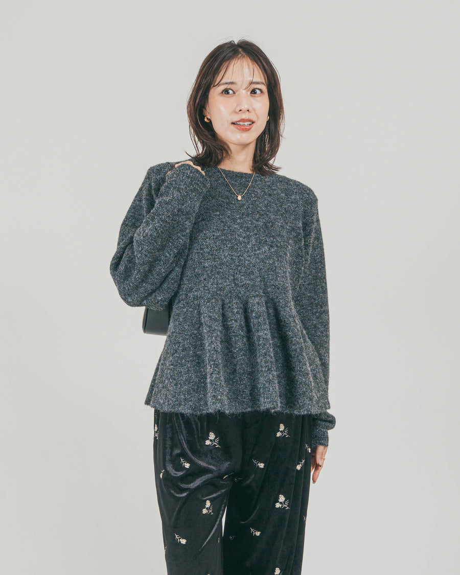 ［SET］モヘア Peplumニット + Flower刺繍 ベロアパンツ（2SET）