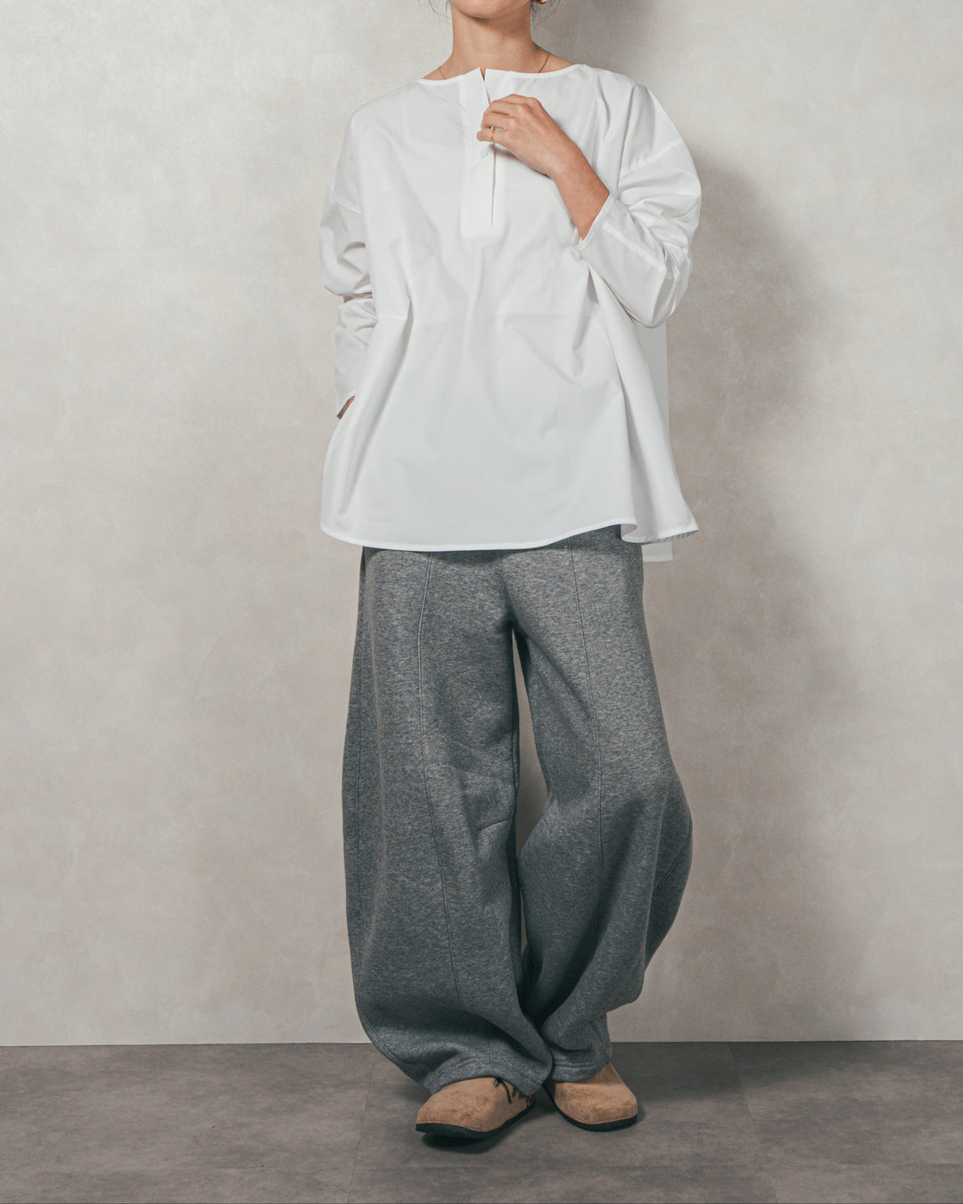 ［SET］カットビスチェxブラウス レイヤードSET+Relax 裏起毛カーブパンツ（2SET）