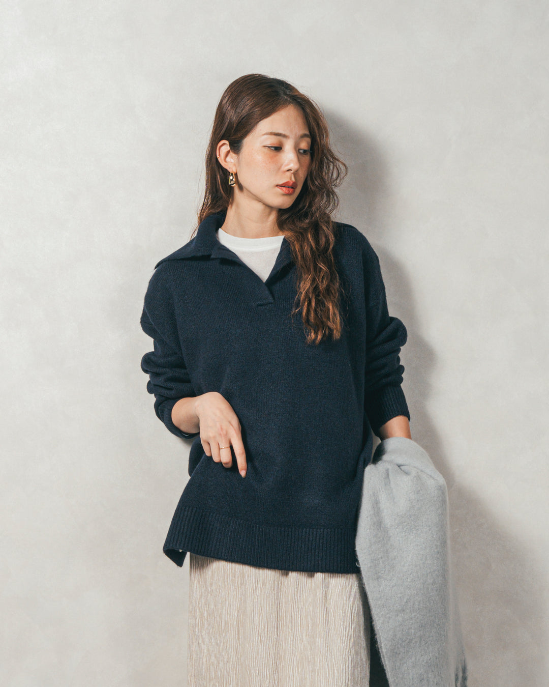 ［SET］サイドスリット襟付きスキッパーニット+ベロアNarrowスカート（2SET）