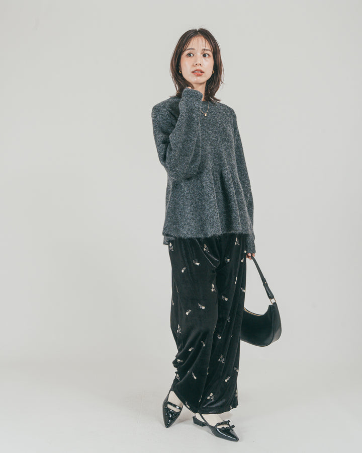 ［SET］モヘア Peplumニット + Flower刺繍 ベロアパンツ（2SET）