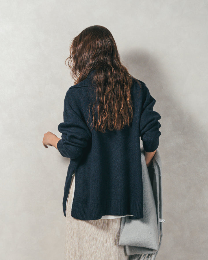 ［SET］サイドスリット襟付きスキッパーニット+ベロアNarrowスカート（2SET）