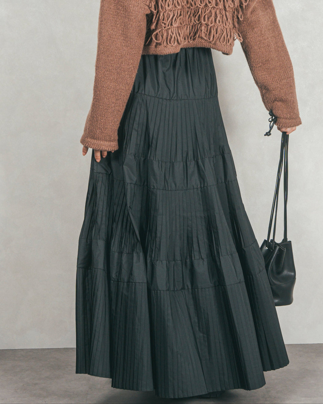 プリーツティアードLongスカート (BLACK)