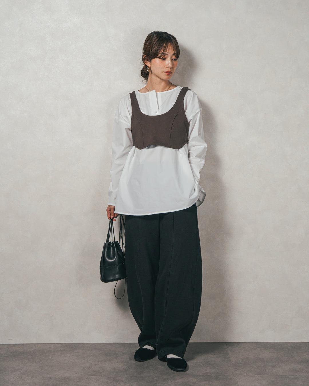 ［SET］カットビスチェxブラウス レイヤードSET+Relax 裏起毛カーブパンツ（2SET）