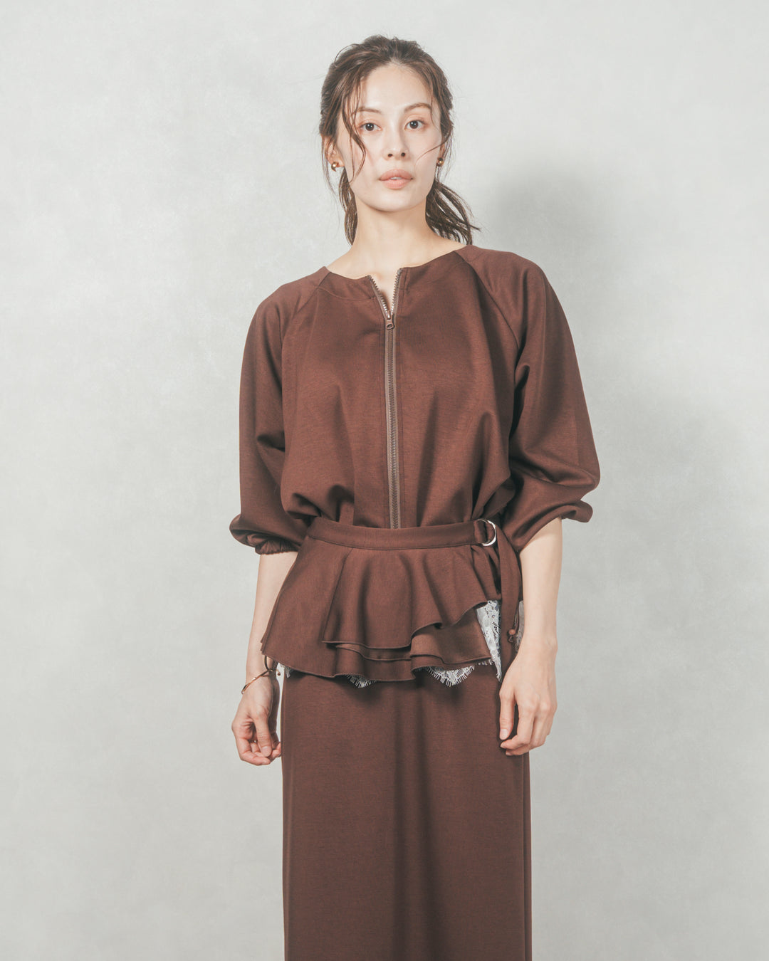 Multi-Way ライトポンチペプラムスカート (BROWN)