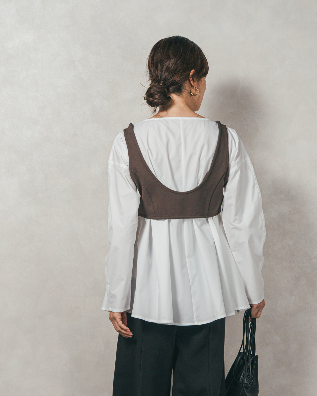 ［SET］カットビスチェxブラウス レイヤードSET+Relax 裏起毛カーブパンツ（2SET）