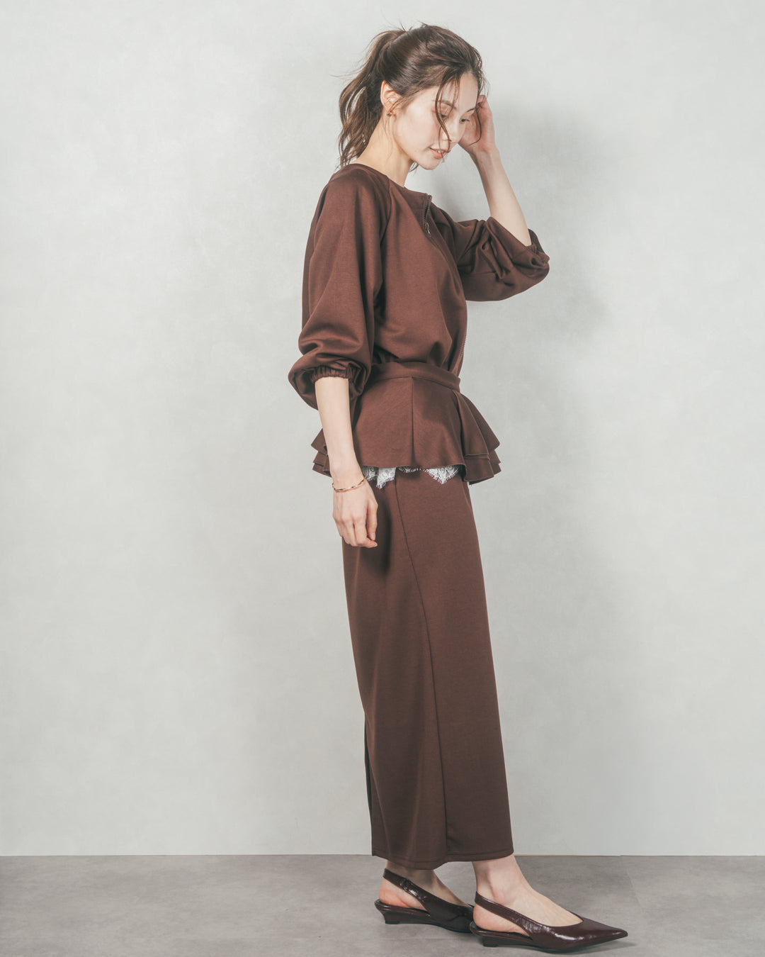 Multi-Way ライトポンチペプラムスカート (BROWN)
