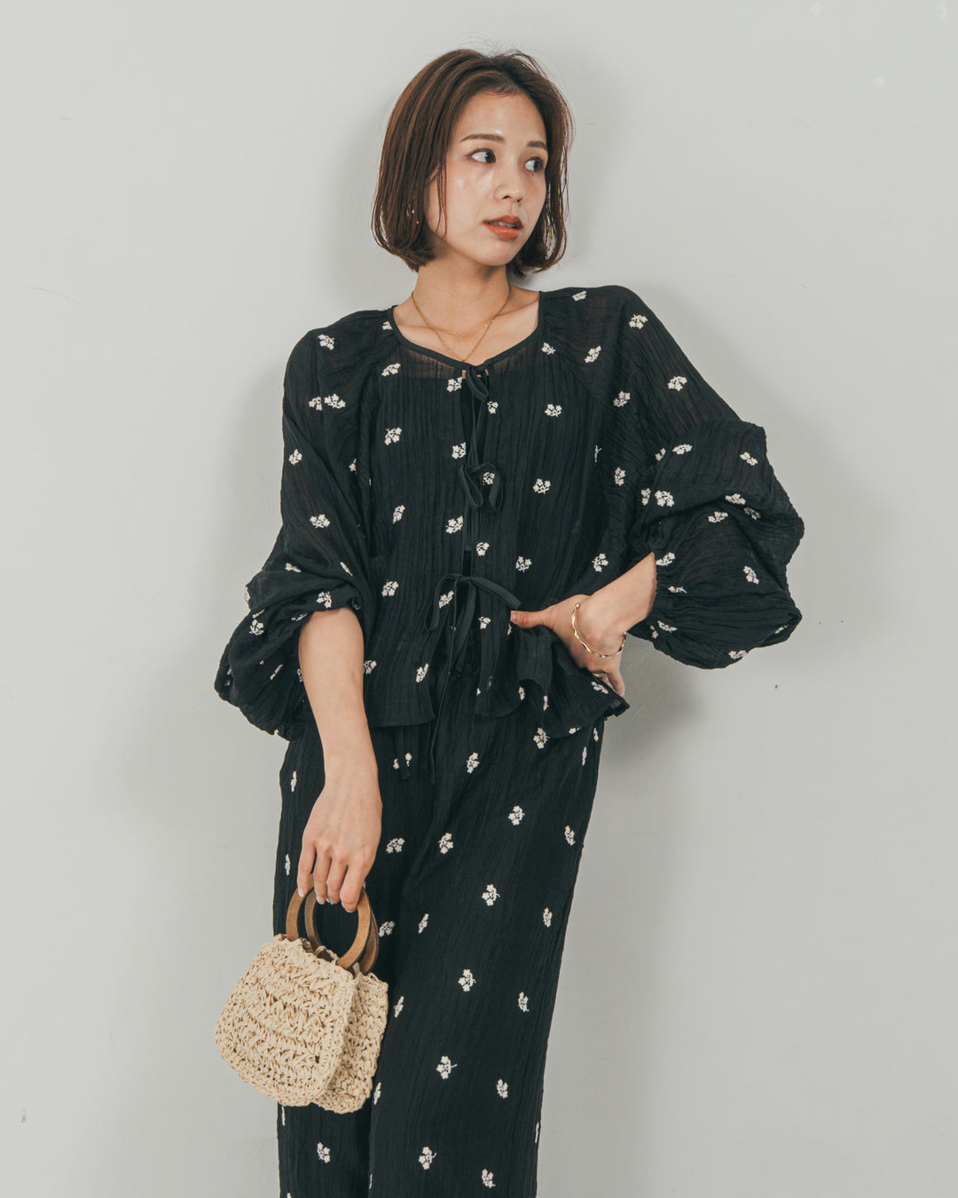 フロントリボン刺繍 Veilブラウス