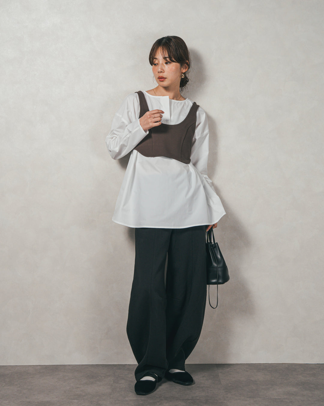 ［SET］カットビスチェxブラウス レイヤードSET+Relax 裏起毛カーブパンツ（2SET）