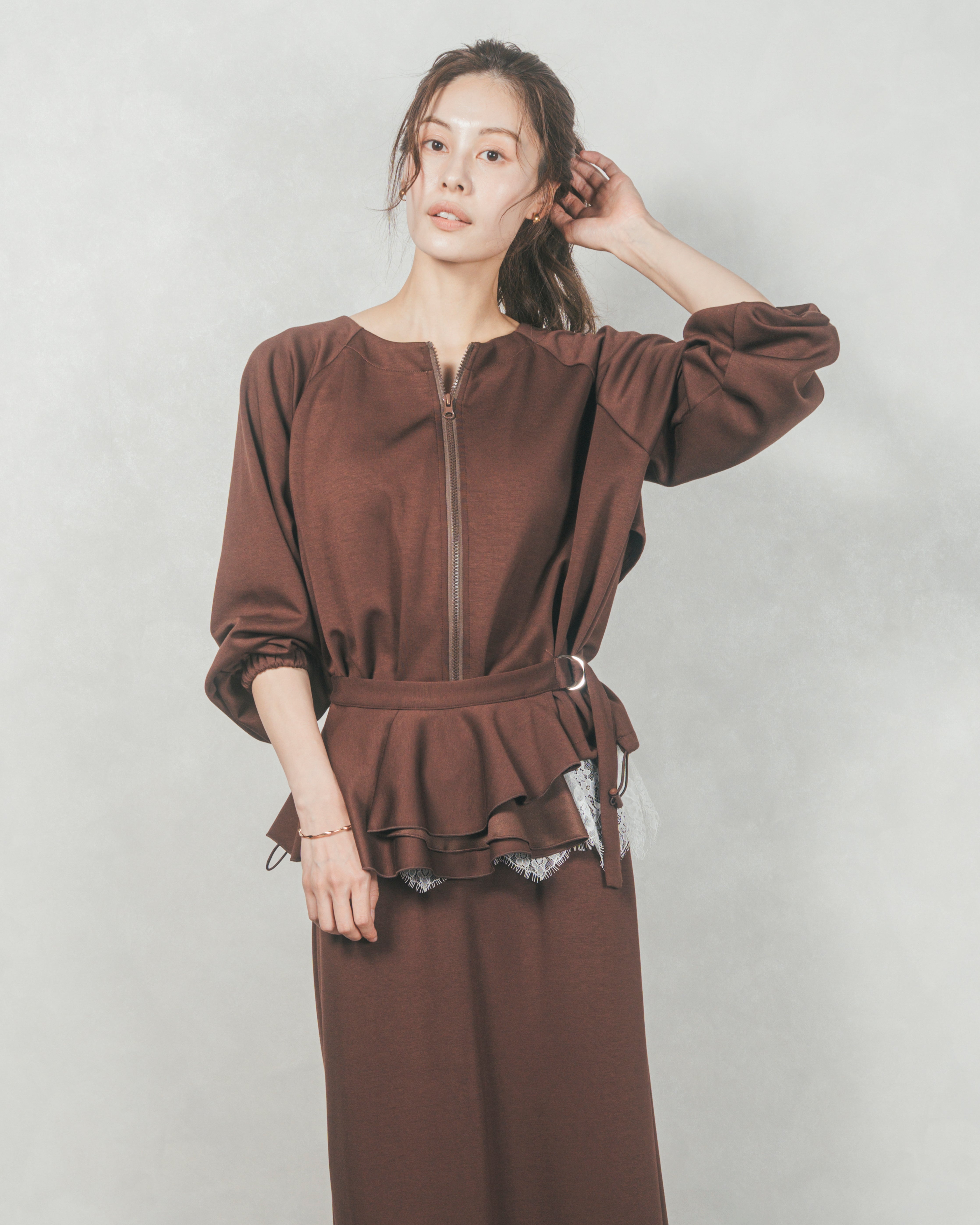 muveil work バックフリルブルゾン muveil work バックフリルブルゾン