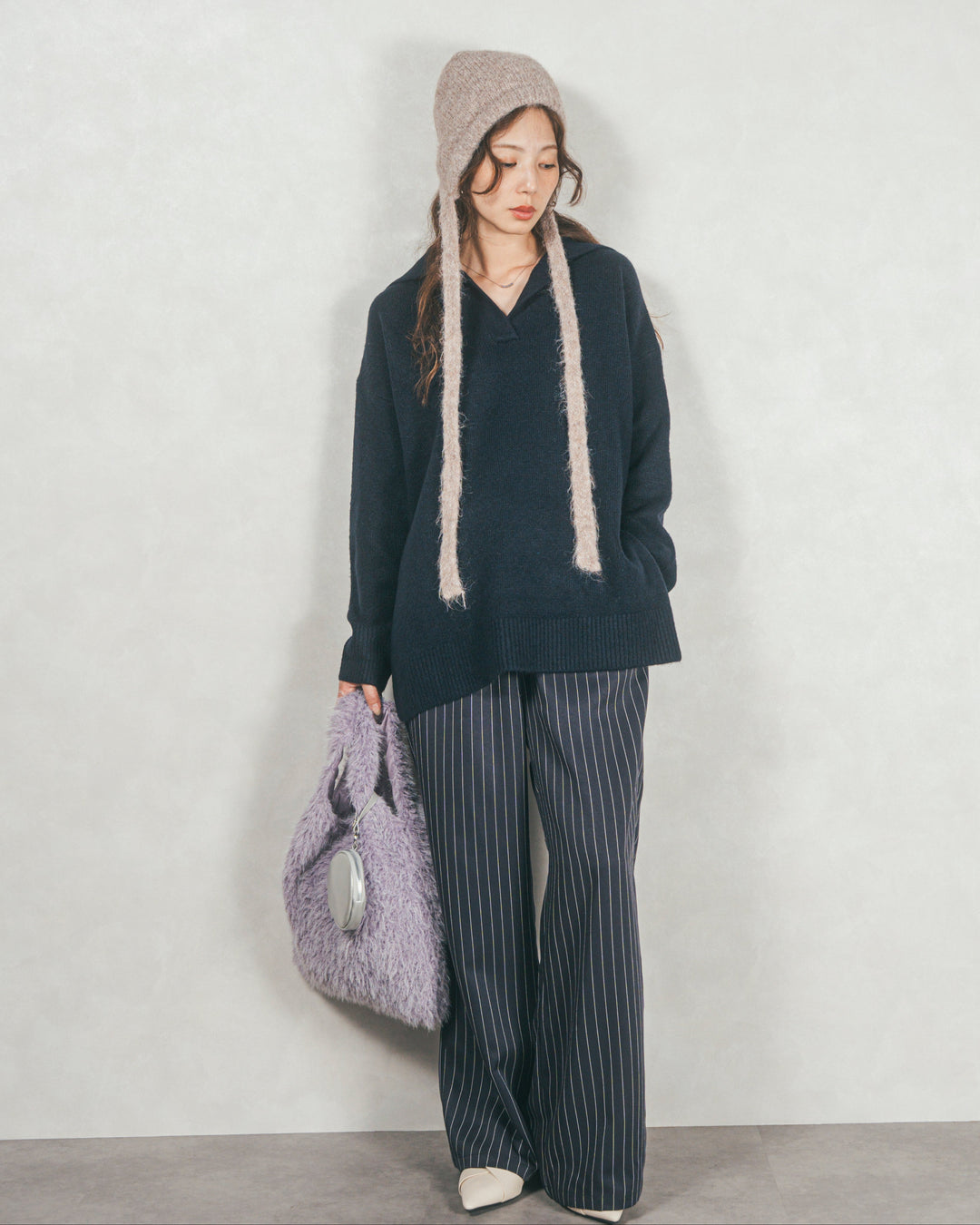 ［SET］サイドスリット襟付きスキッパーニット+Relaxストライプパンツ