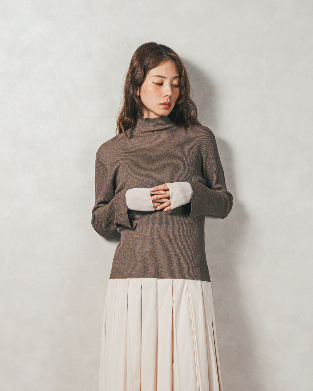 ［SET］袖レイヤードラメリブタートルニット+Tweedベロアサロペット（2SET）