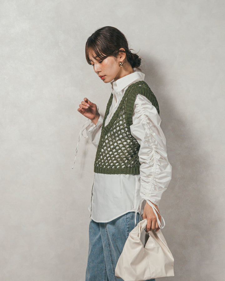 ［SET］ブロード袖ドロストデザインブラウス+2-Way Uネックメッシュニットベスト+センターシーム リラックスカラーデニム（3SET）