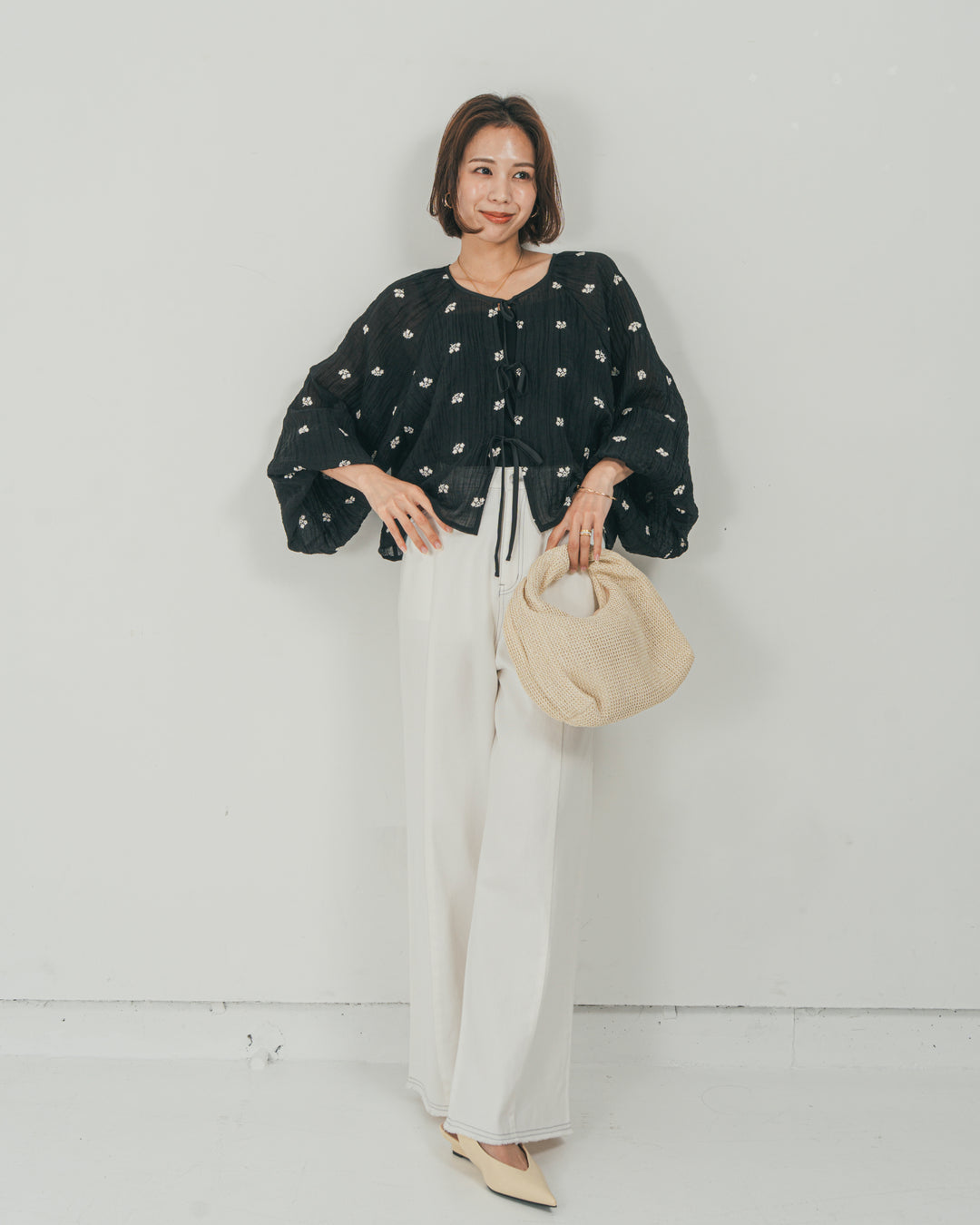 ［SET］フロントリボン刺繍 Veilブラウス + 10oz ニュアンスバイカラー リラックスワイドデニム（2SET）