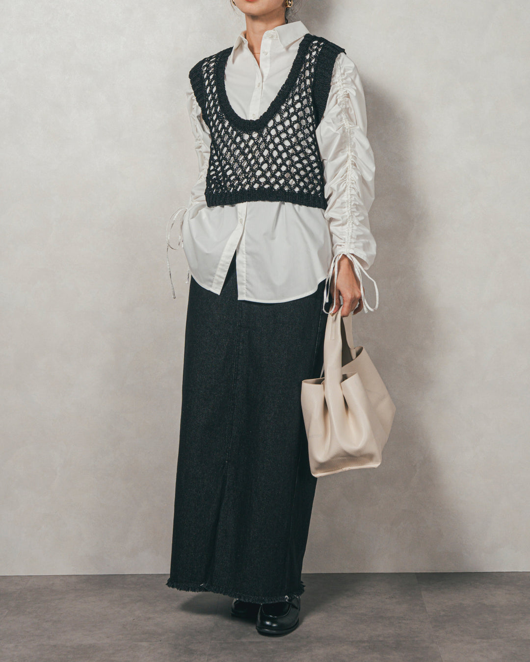 ［SET］ブロード袖ドロストデザインブラウス+2-Way Uネックメッシュニットベスト+フロントスリット Iラインデニムスカート（3SET）