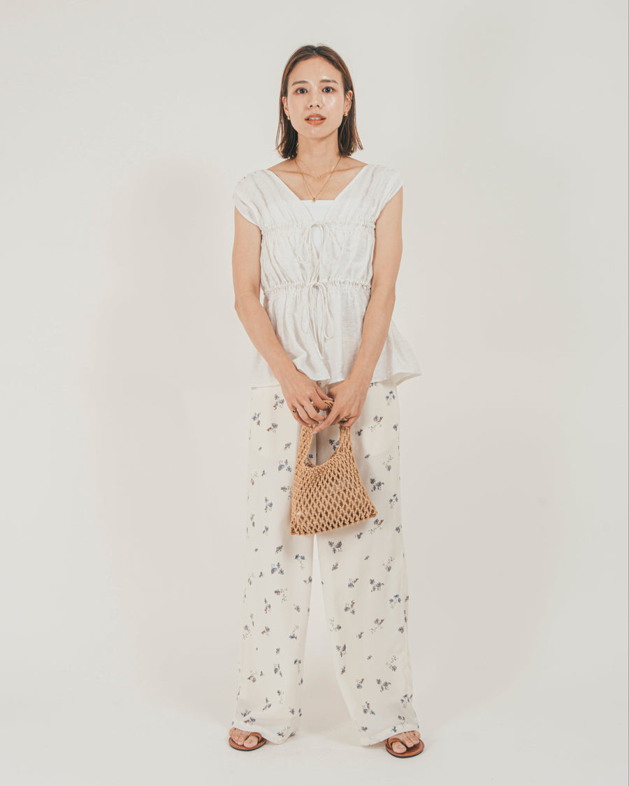 ［SET］リネンタッチShirringリボンブラウス + Flowerプリントイージーパンツ（2SET）