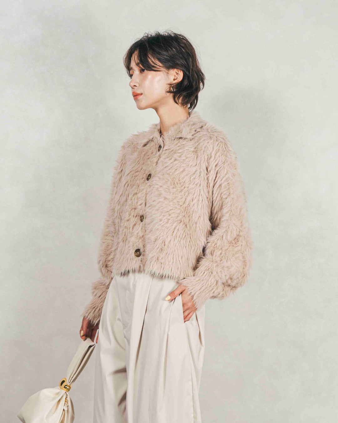 フェザーヤーン 衿付きカーディガン（LIGHT BEIGE）