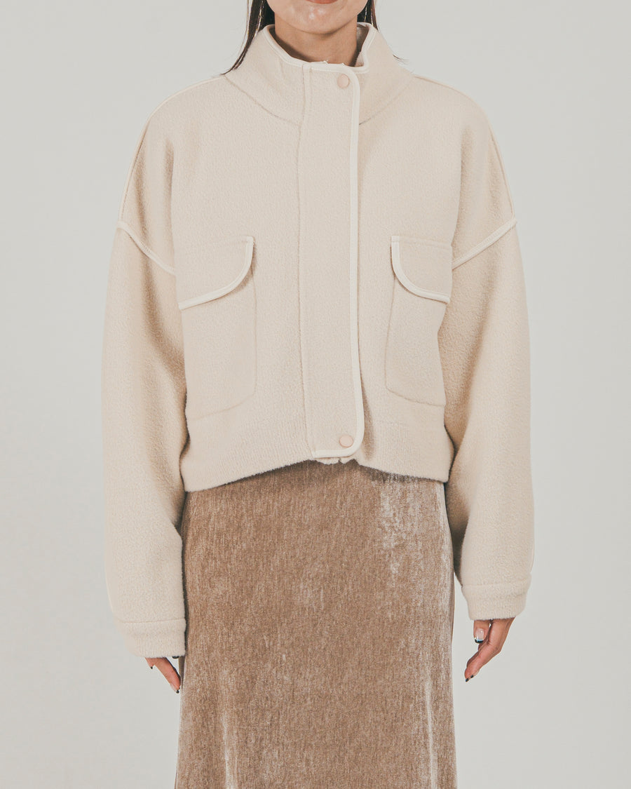 Softショートニットブルゾン