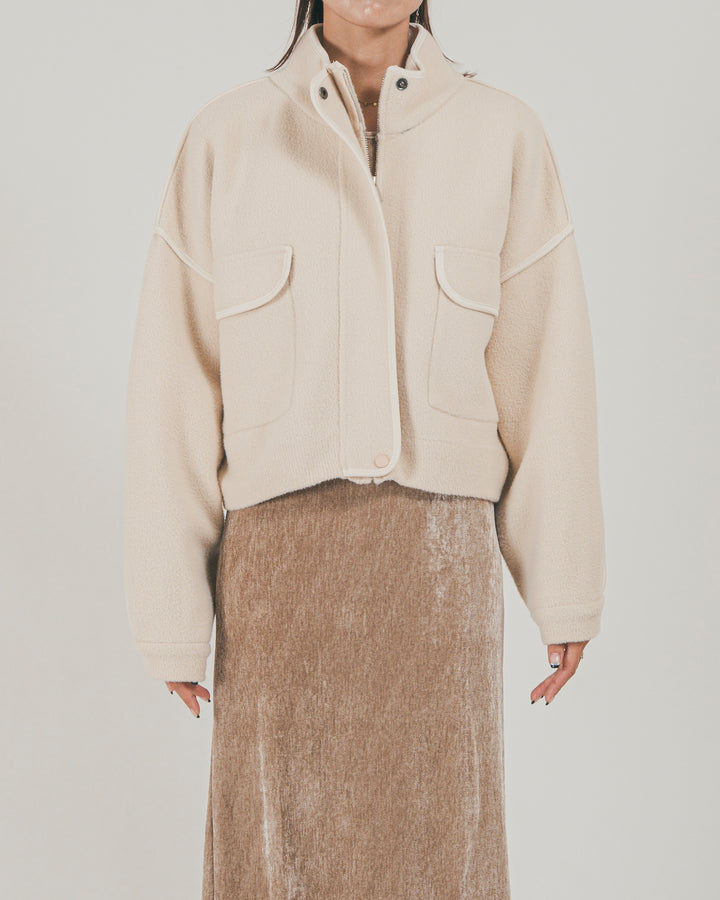 Softショートニットブルゾン