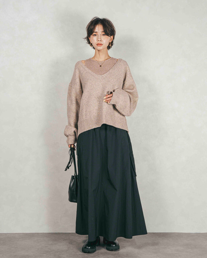 ［SET］メランジVネックニットレイヤードセット+ドローストリングナイロンカーゴスカート（2SET）