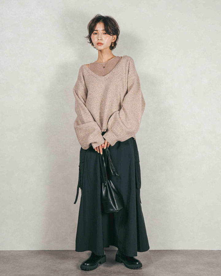 ［SET］メランジVネックニットレイヤードセット+ドローストリングナイロンカーゴスカート（2SET）