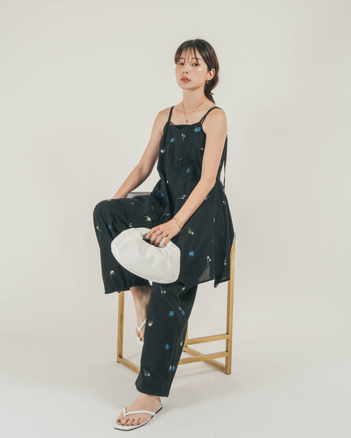 ［SET］Flower刺繍チュニックキャミ + Flower刺繍リラックスパンツ + カップ付きカットリブキャミ（3SET）
