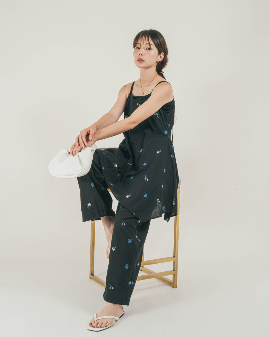 ［SET］Flower刺繍チュニックキャミ + Flower刺繍リラックスパンツ（2SET）