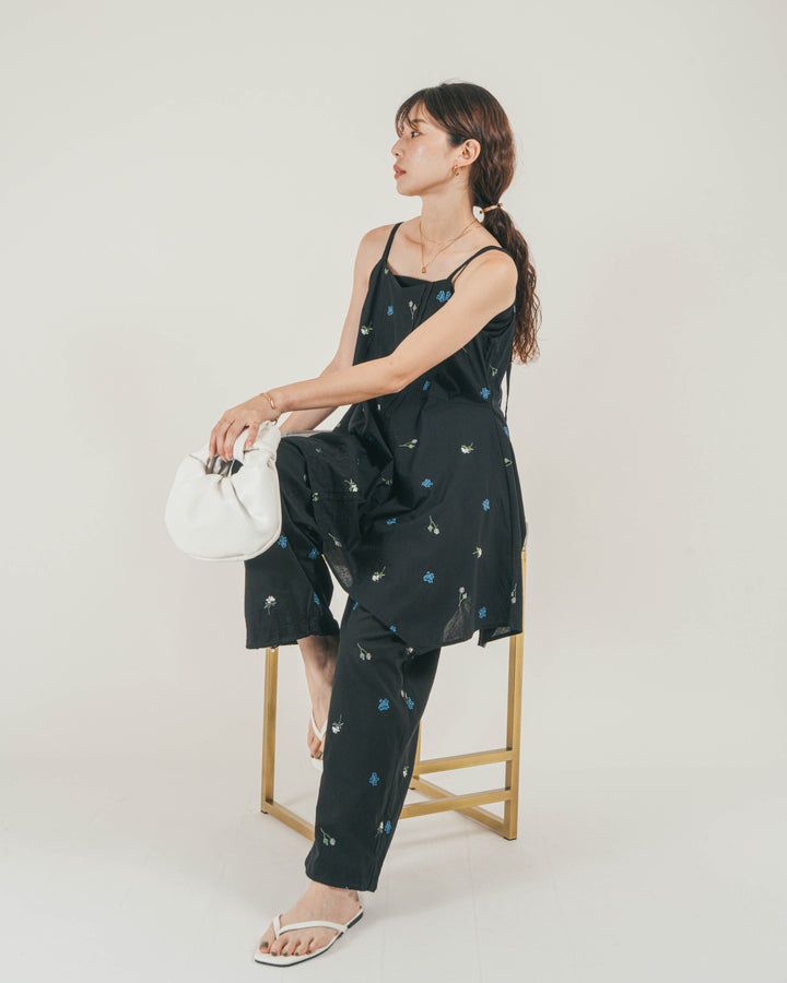 ［SET］Flower刺繍チュニックキャミ + Flower刺繍リラックスパンツ + カップ付きカットリブキャミ（3SET）