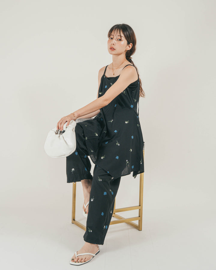 ［SET］Flower刺繍チュニックキャミ + Flower刺繍リラックスパンツ + カップ付きカットリブキャミ（3SET）