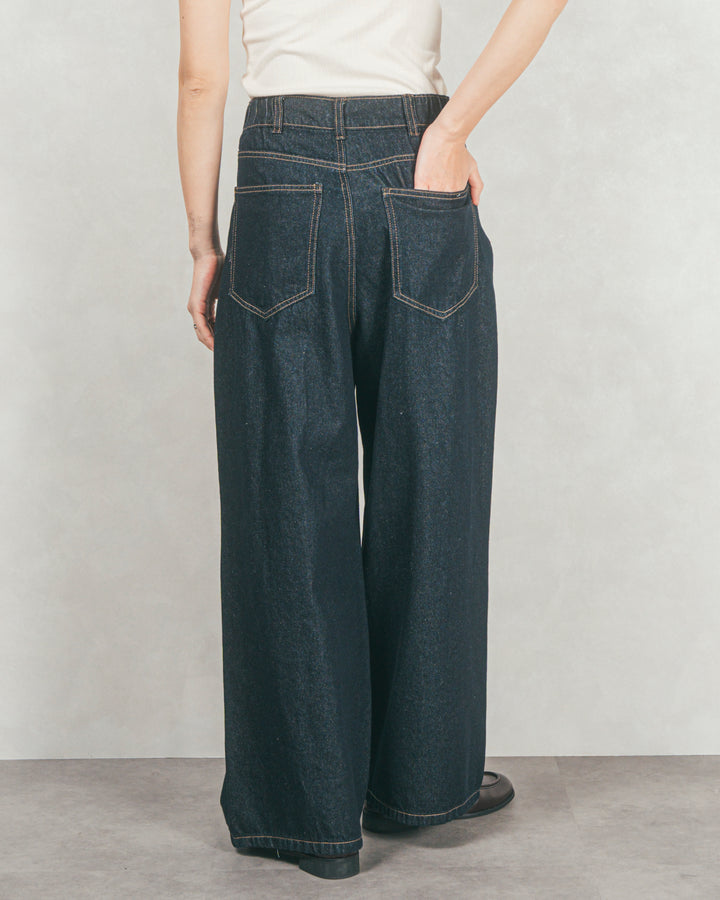 ［SET］フロントシリコンLogoスウェット+ワイドTuckイージーデニム