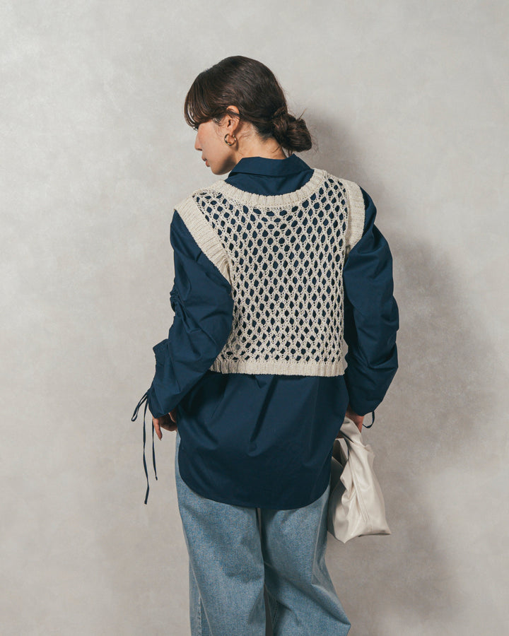 ［SET］ブロード袖ドロストデザインブラウス+2-Way Uネックメッシュニットベスト+センターシーム リラックスカラーデニム（3SET）