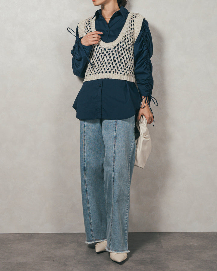 ［SET］ブロード袖ドロストデザインブラウス+2-Way Uネックメッシュニットベスト+センターシーム リラックスカラーデニム（3SET）