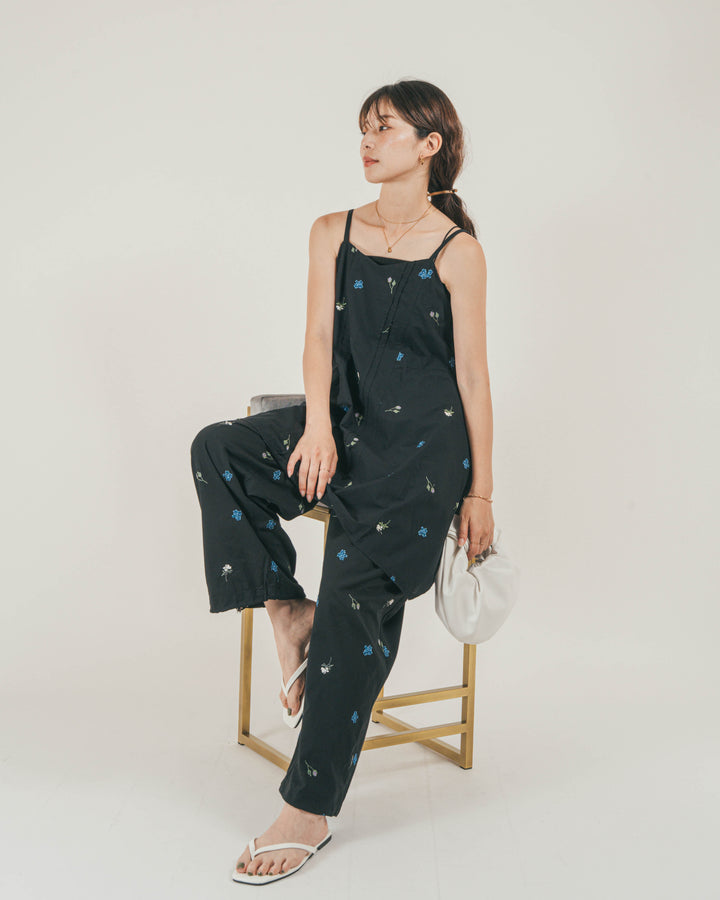［SET］Flower刺繍チュニックキャミ + Flower刺繍リラックスパンツ + カップ付きカットリブキャミ（3SET）