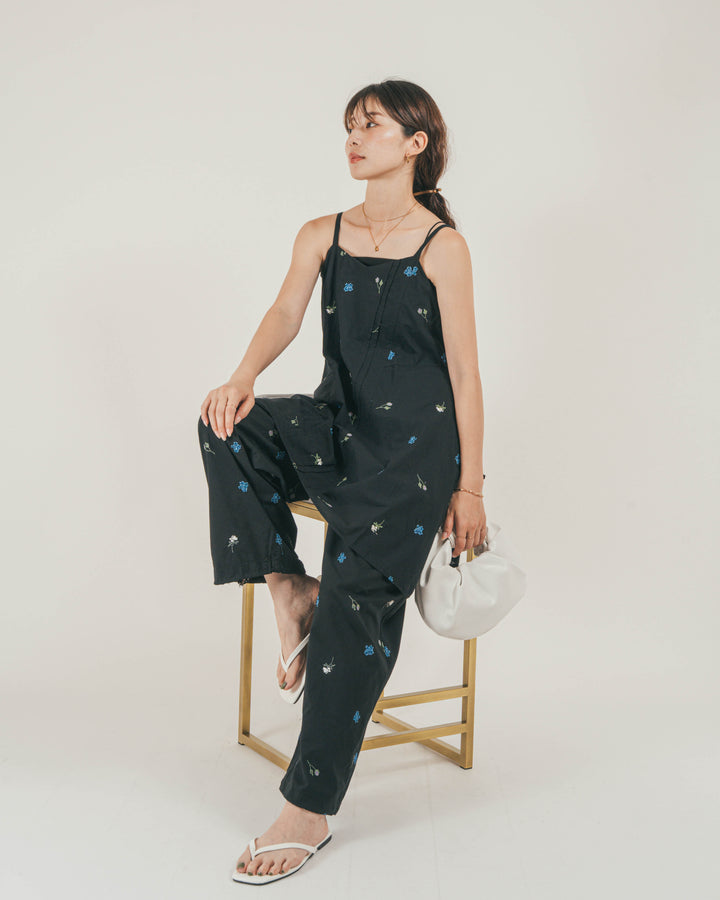 ［SET］Flower刺繍バルーンノースリブラウス + Flower刺繍チュニックキャミ + Flower刺繍リラックスパンツ（3SET）