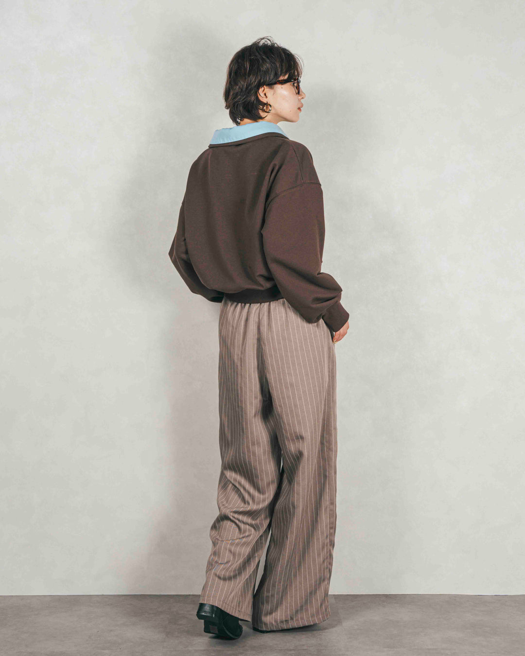 シャツ Layered クロップドスウェット（BROWN × BLUE）