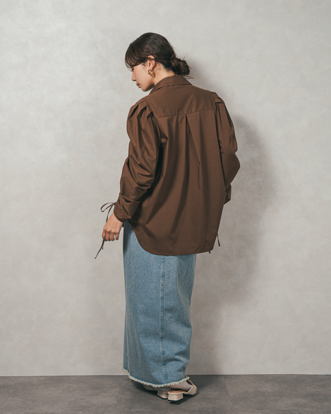 ［SET］ブロード袖ドロストデザインブラウス+2-Way Uネックメッシュニットベスト+フロントスリット Iラインデニムスカート（3SET）