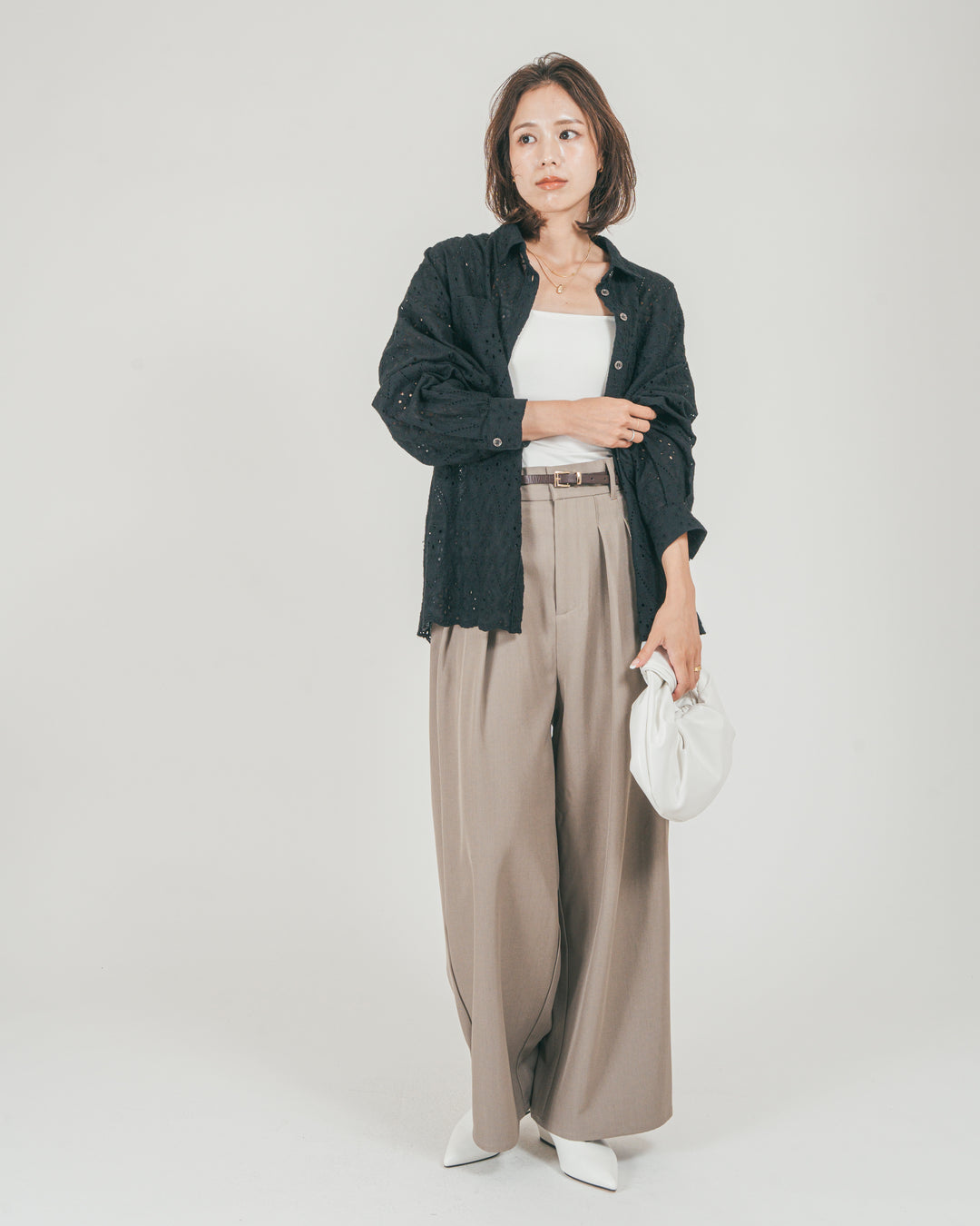 ［SET］コットンフラワーレースシャツ + ダブルタック ハイウエストワイドパンツ（2SET）