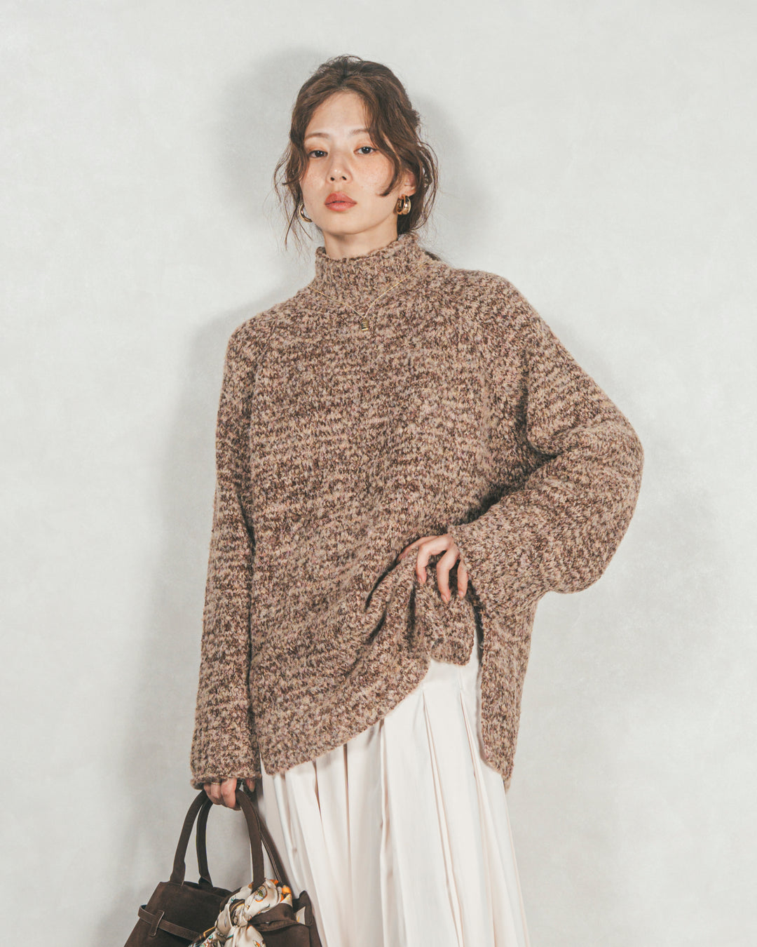 ブークレMix ハイネックニット (BEIGE)