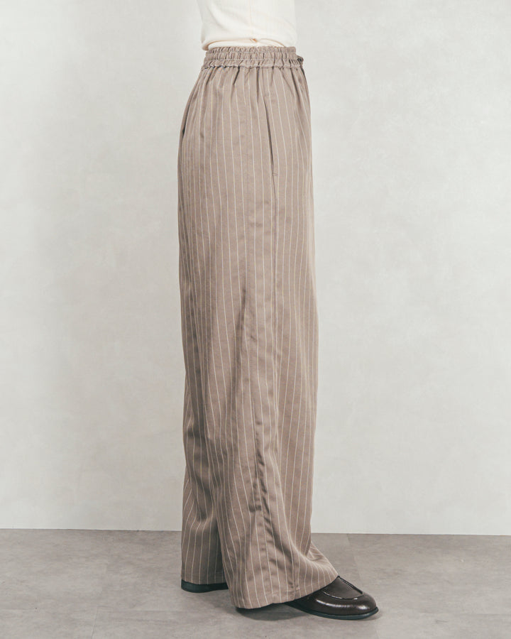 Relaxストライプパンツ（GREIGE）