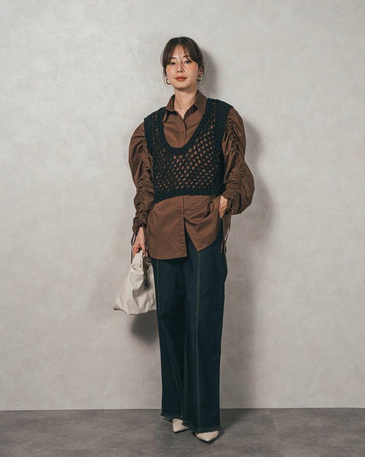 ［SET］ブロード袖ドロストデザインブラウス+2-Way Uネックメッシュニットベスト+センターシーム リラックスカラーデニム（3SET）