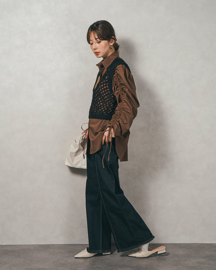 ［SET］ブロード袖ドロストデザインブラウス+2-Way Uネックメッシュニットベスト+センターシーム リラックスカラーデニム（3SET）