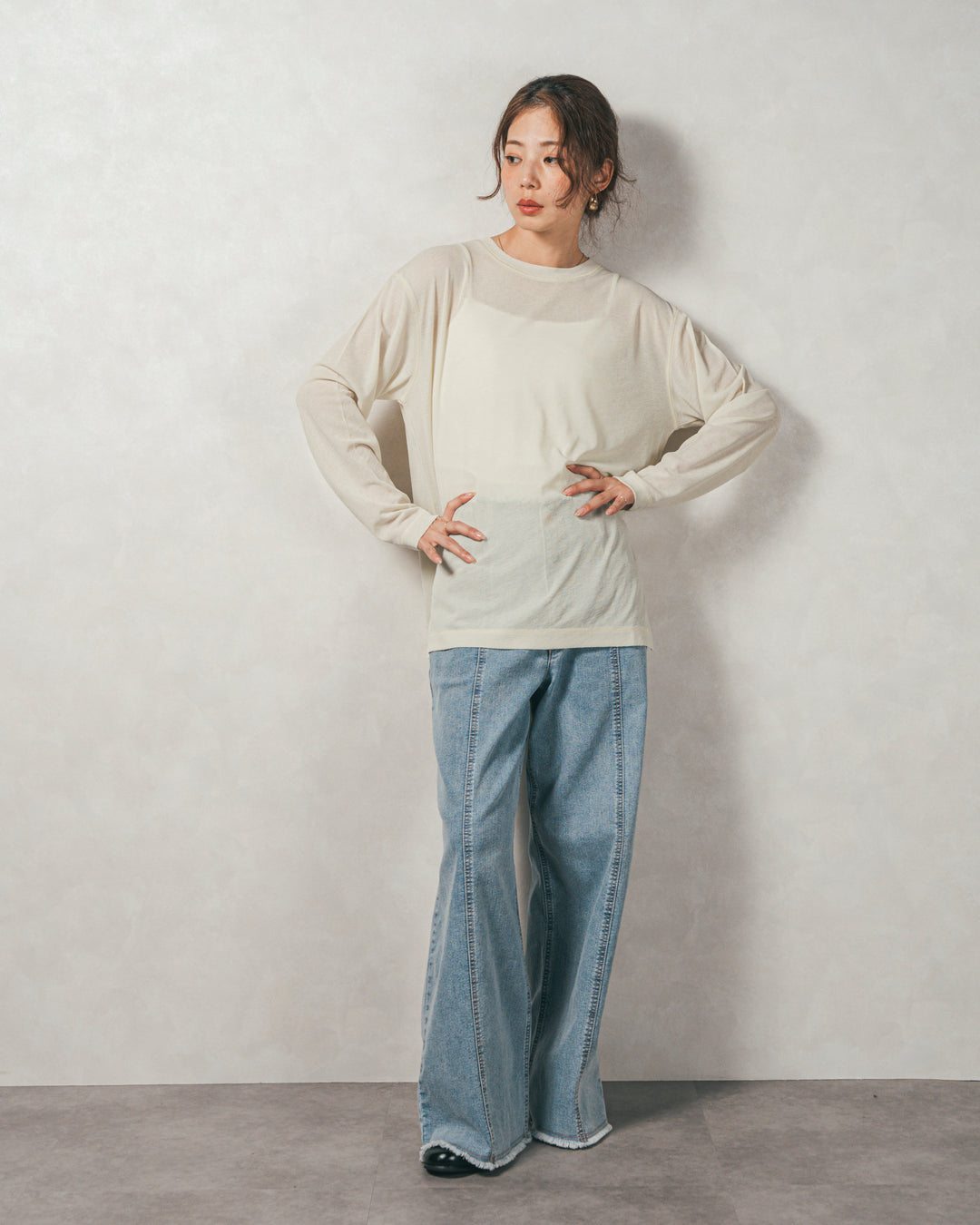 スラブシアークルーネックT (YELLOW)