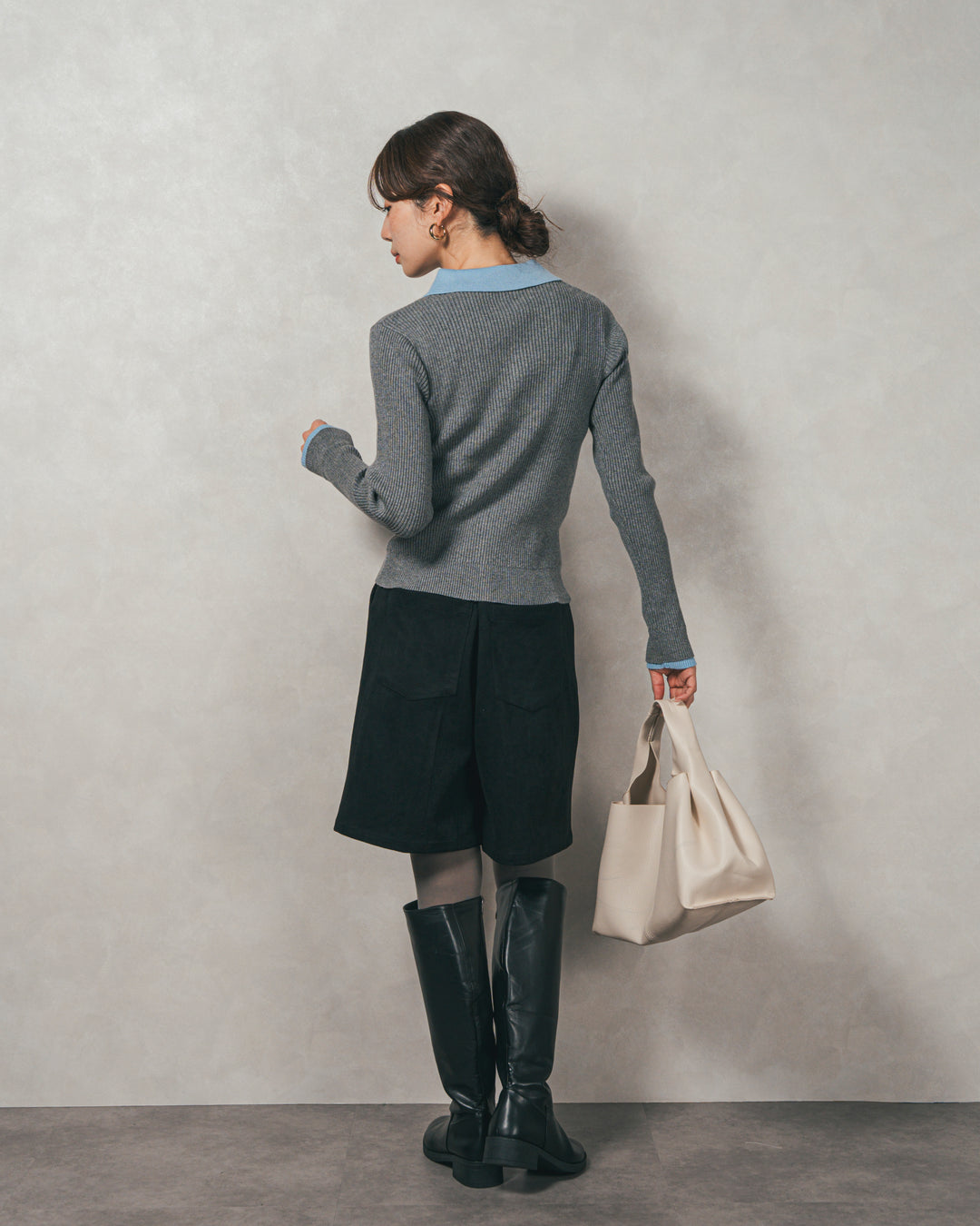 ［SET］バイカラー襟付きニットトップス+スウェードライクハーフパンツ（2SET）