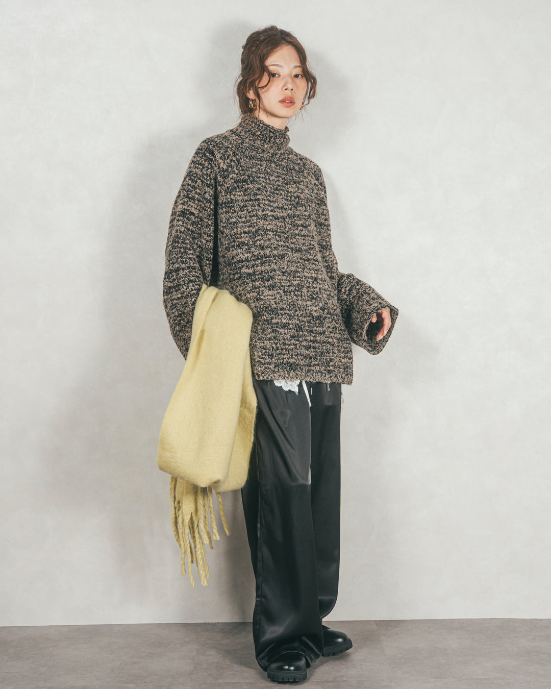 ブークレMix ハイネックニット (MOCHA)